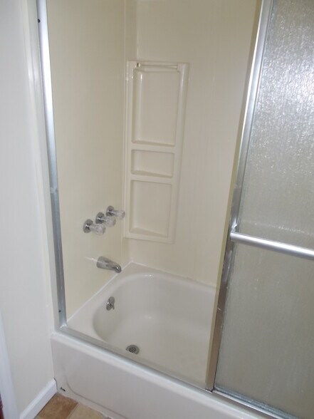 Bath - 536 Spikenard St