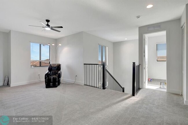 Building Photo - 5273 Lamone Ln