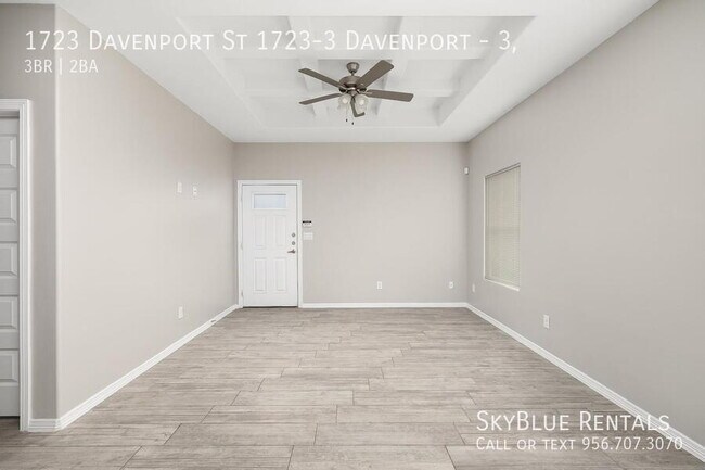 Building Photo - 1723 Davenport St