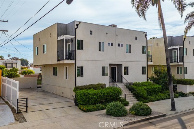 Building Photo - 5022 Pickford St