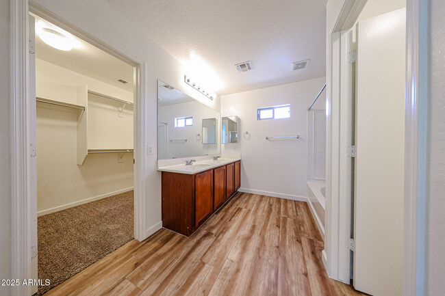 Building Photo - 5205 W St Kateri Dr