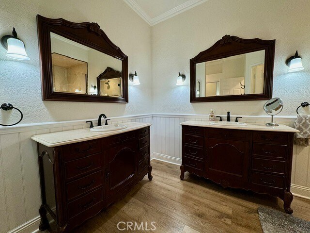 Building Photo - 29 Oak Knolls