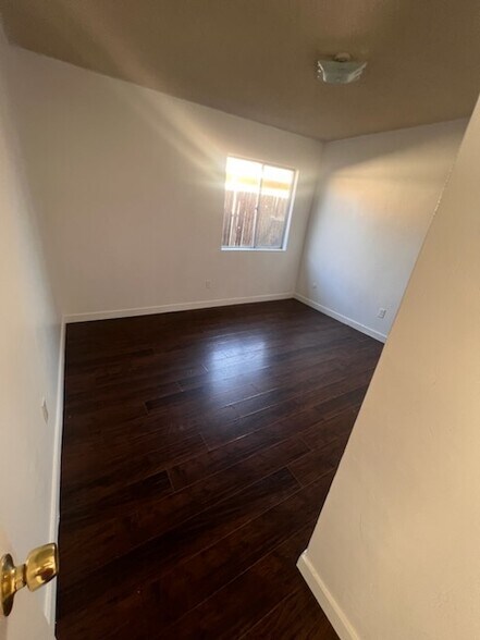 Building Photo - 2616 N Half Moon Dr