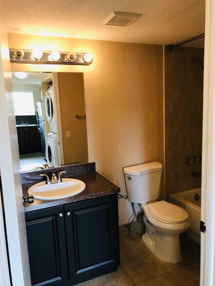 Building Photo - 6225 SW 131st Ct