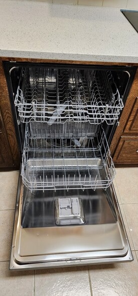 Building Photo - 7737 Village Trail Dr