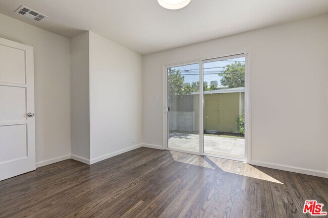 Building Photo - 11840 Tennessee Pl