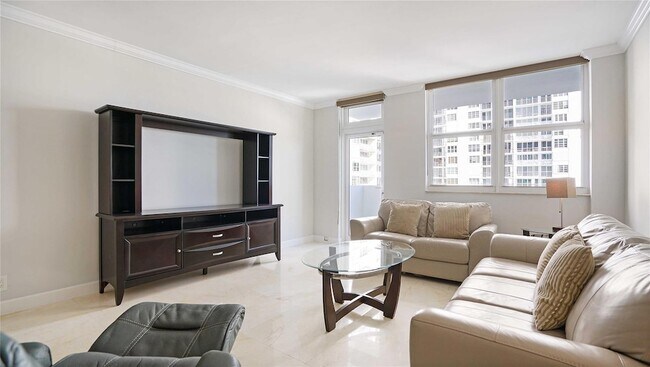 Building Photo - 4250 Galt Ocean Dr