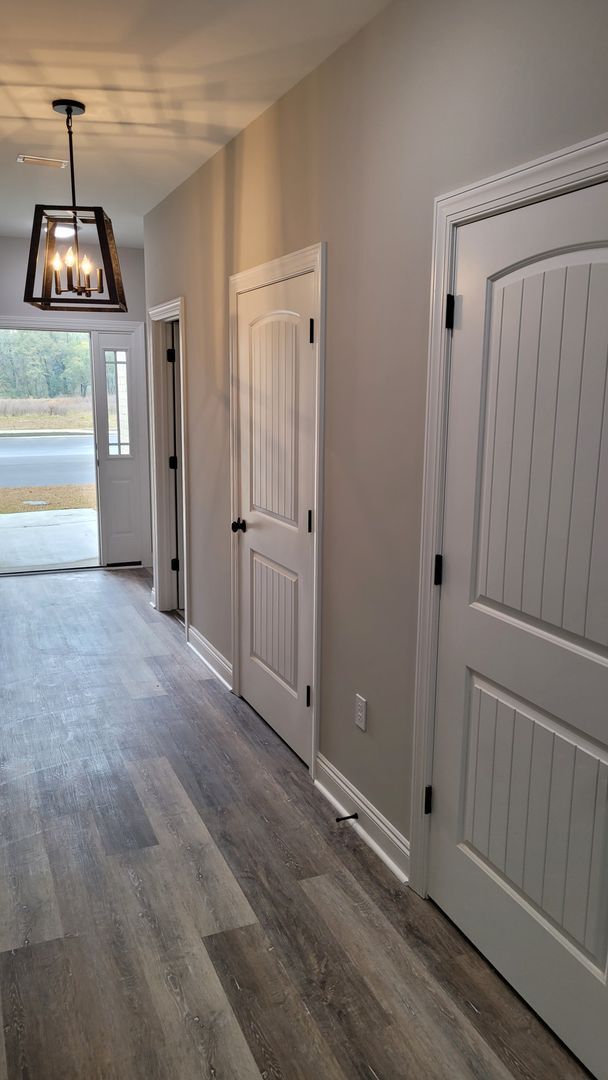 Building Photo - FULLY FURNISHED DUPLEX! 3BED 2BATH! ~ AVAL...
