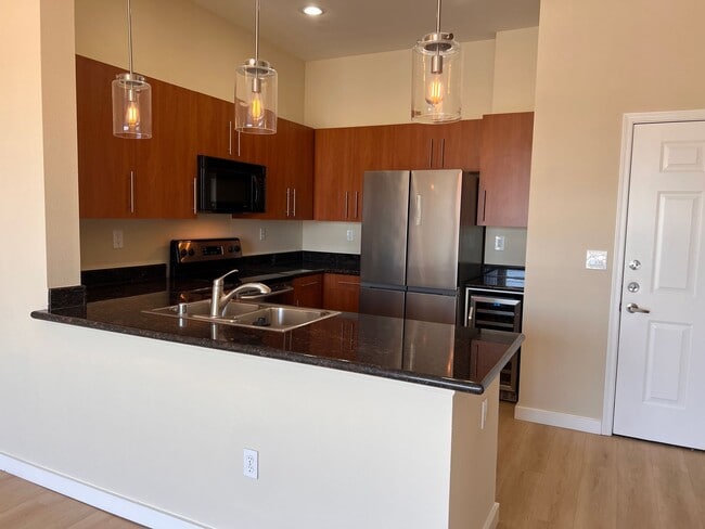 Building Photo - $2,300 1 bedroom 1 bathroom San Jose Brickyard Condo Near 280, Downtown SJ and SJSU