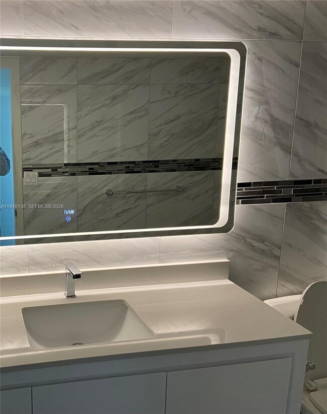 Building Photo - 780 NE 69th St