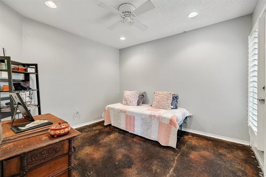 Bedroom 3 - 2956 S Bend Dr