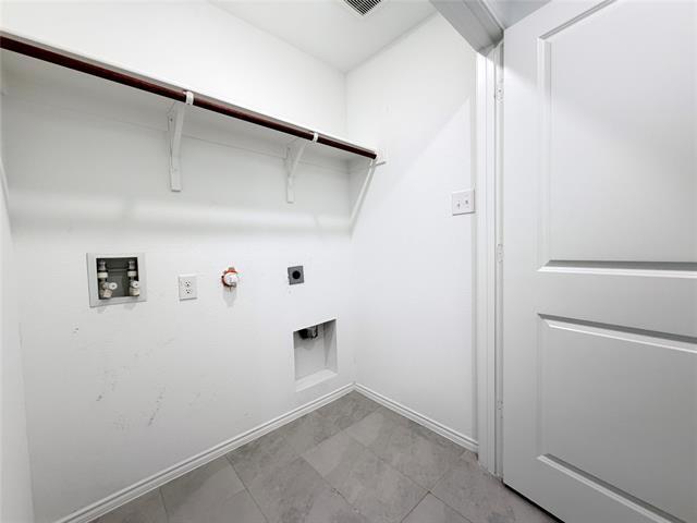 Building Photo - 1717 Round House Ln