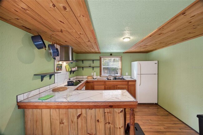 Building Photo - 7970 NE 110th Ave