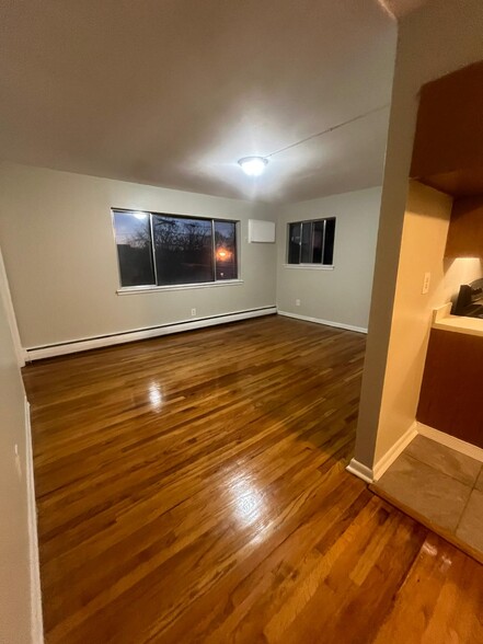 93 Mt Vernon 8 - 94 Mount Vernon Ave