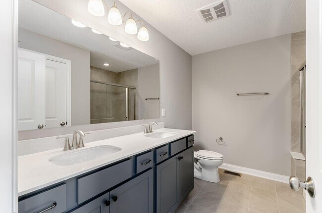 Building Photo - 5494 Dutch Ln