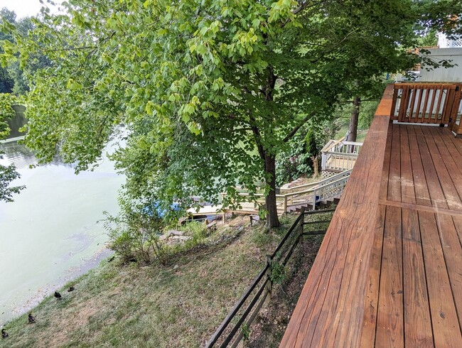 Building Photo - WATERFRONT IN LINGANORE! Freshly Painted H...