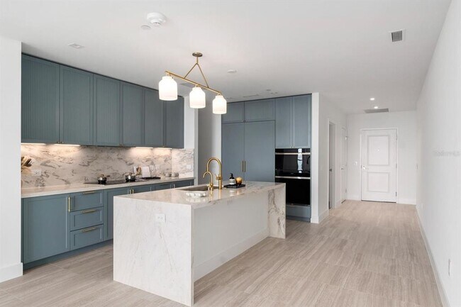 Building Photo - 3015 S Ysabella Ave