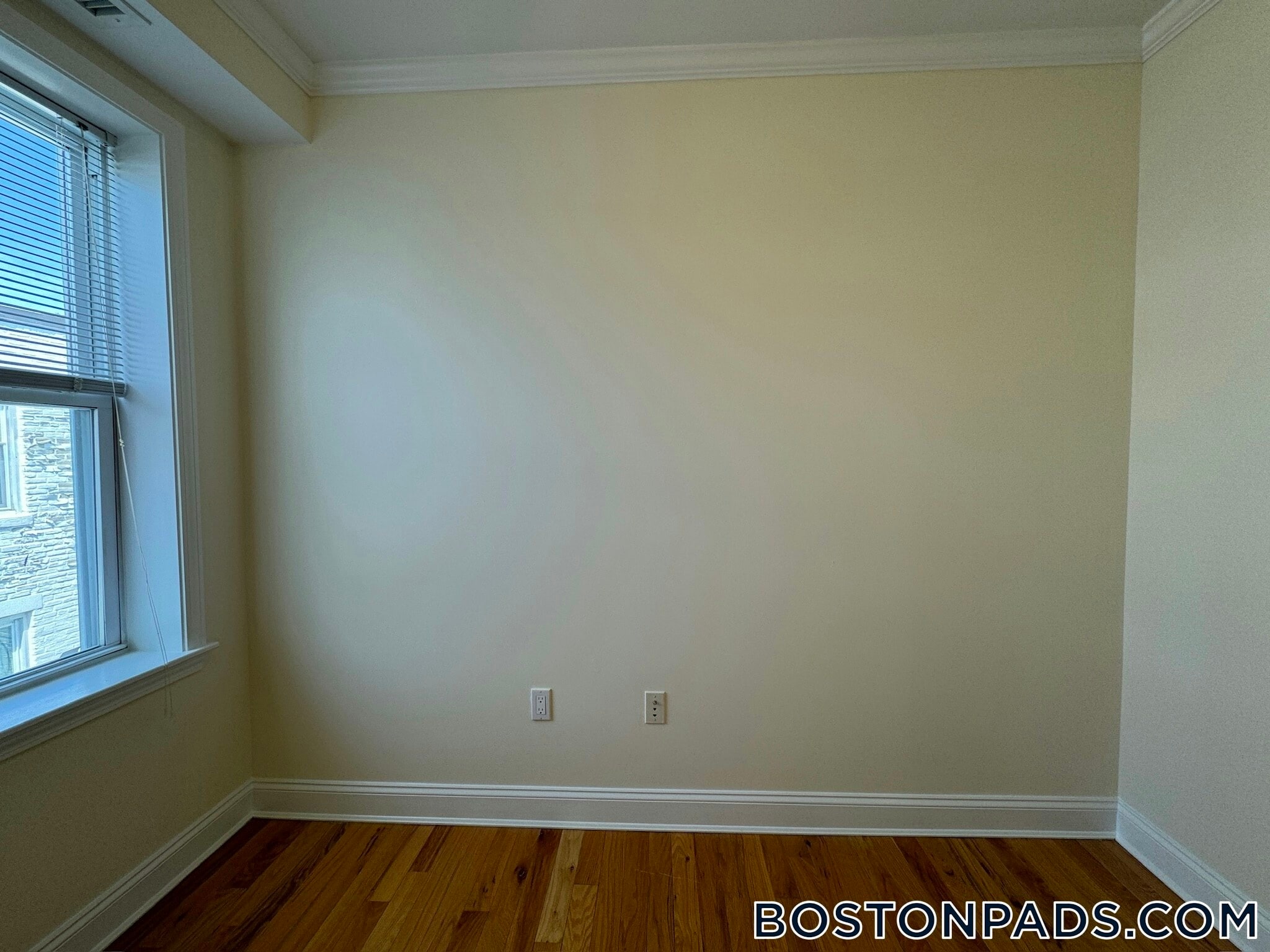 Building Photo - 1 Chauncy St