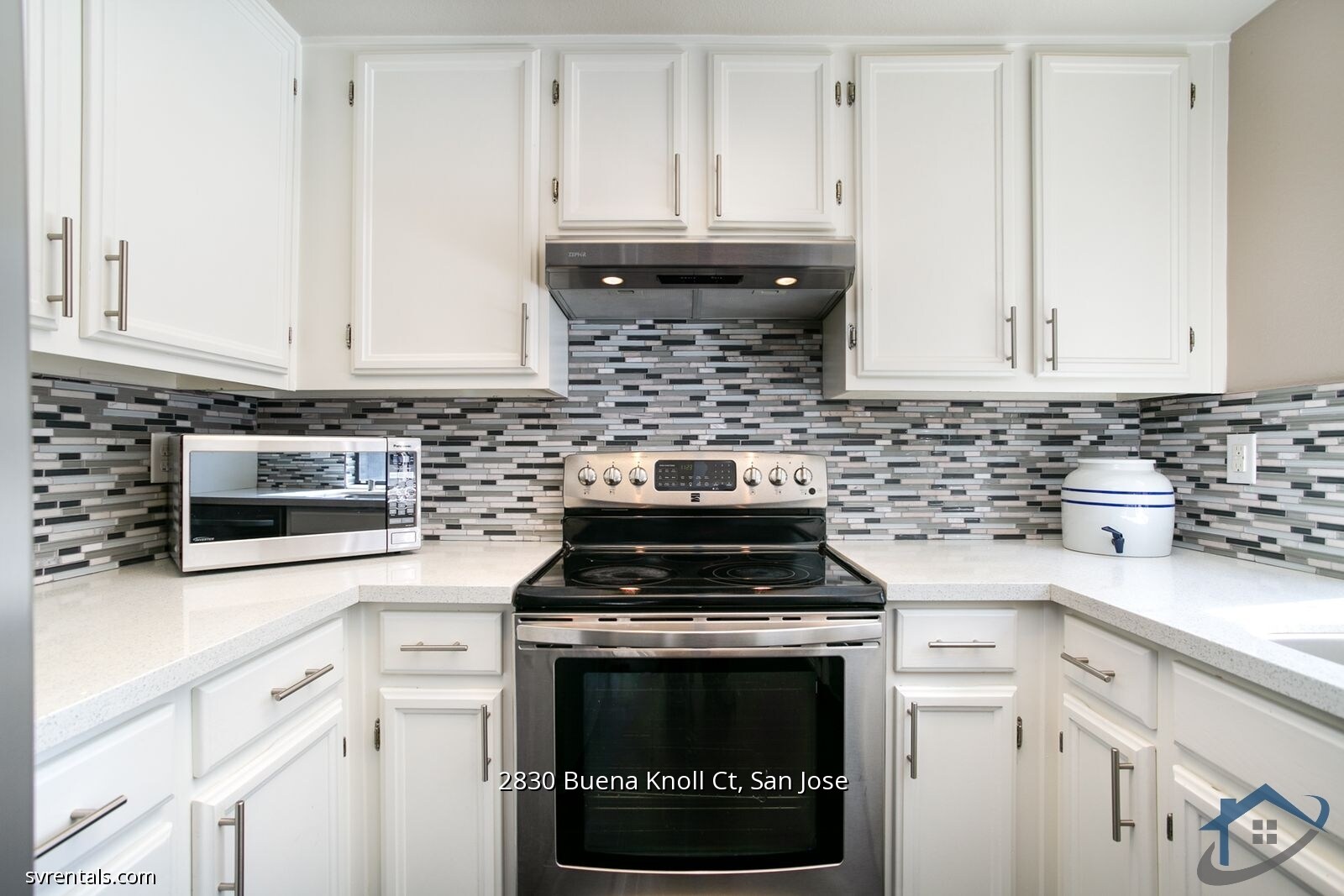 Building Photo - 2830 Buena Knoll Ct