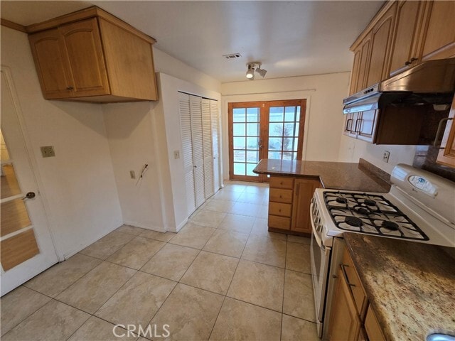 Building Photo - 9381 Nichols Dr