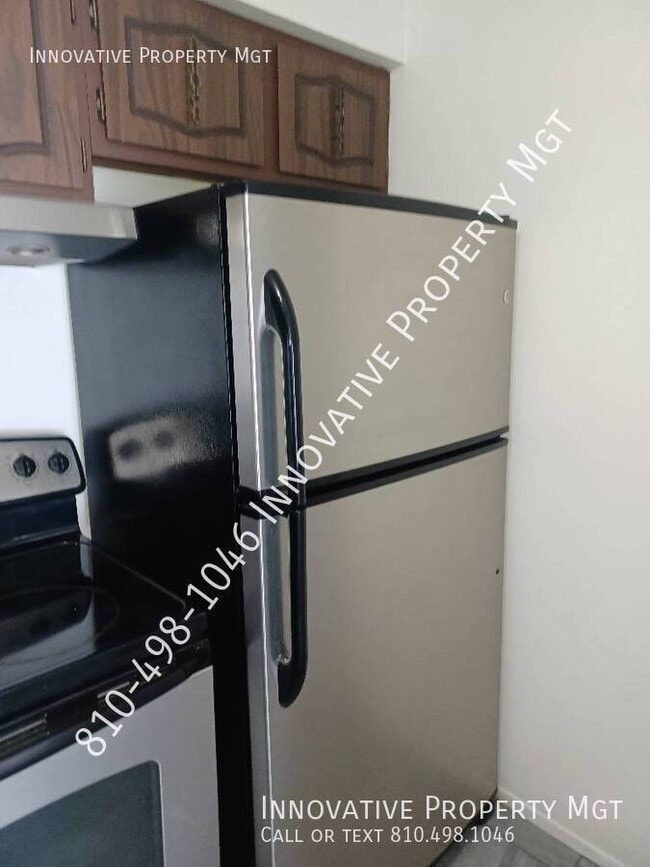 Building Photo - 6009 Holiday Gardens Dr