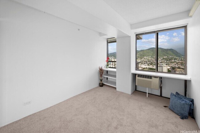 Building Photo - Marco Polo 2BD/2BA w/ 1 Parking and Views