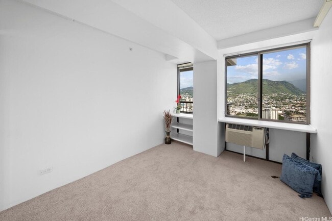 Building Photo - Marco Polo 2BD/2BA w/ 2 Parking and Views