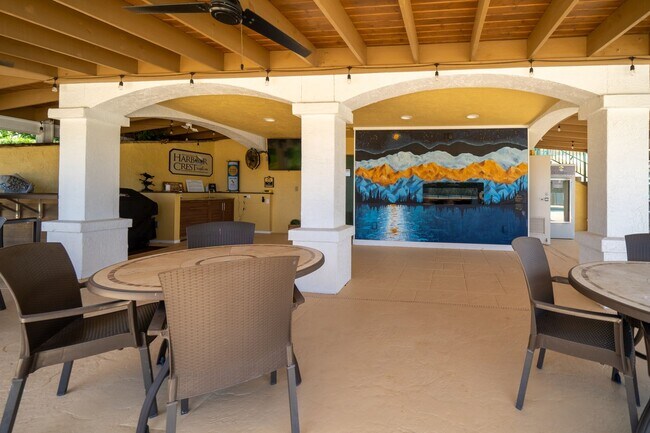 Building Photo - Harbor Crest condo for rent