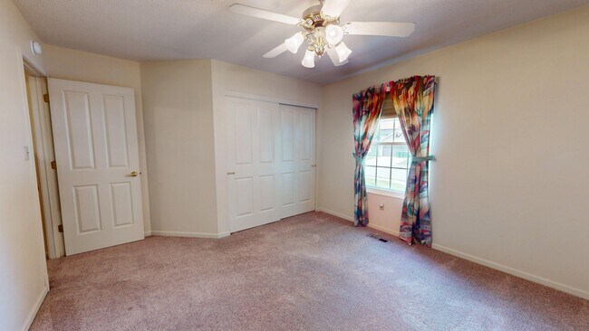 Building Photo - 1125 Butternut Ln