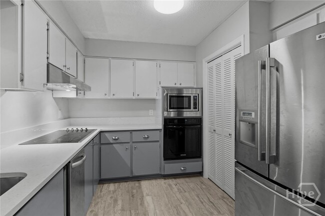 Building Photo - 1529 Whitfield Park Cir