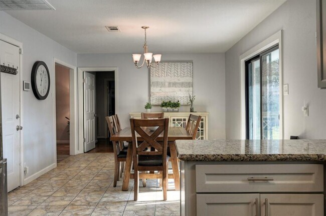 Building Photo - 9527 Vilven Ln