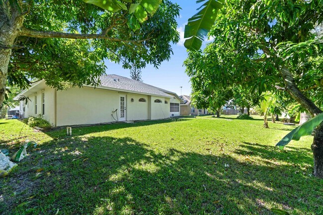 Building Photo - 681 SW Saragossa Ave