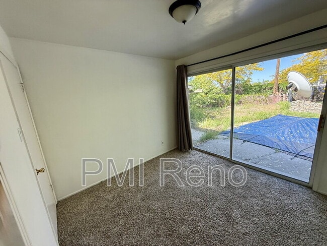 Building Photo - 790 Topaz Dr