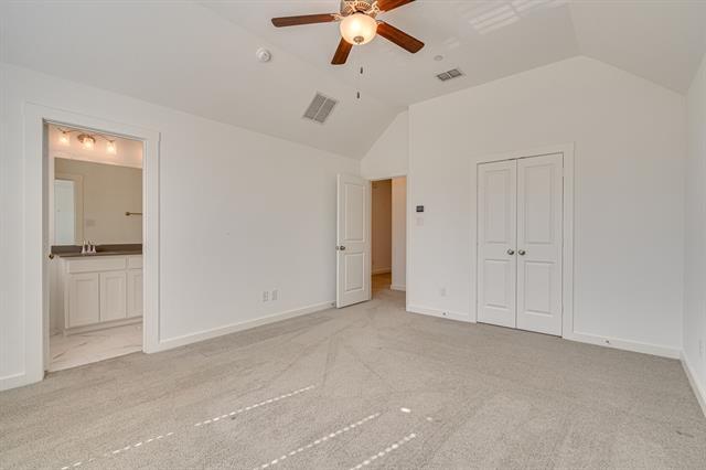 Building Photo - 2725 Splendor Ln