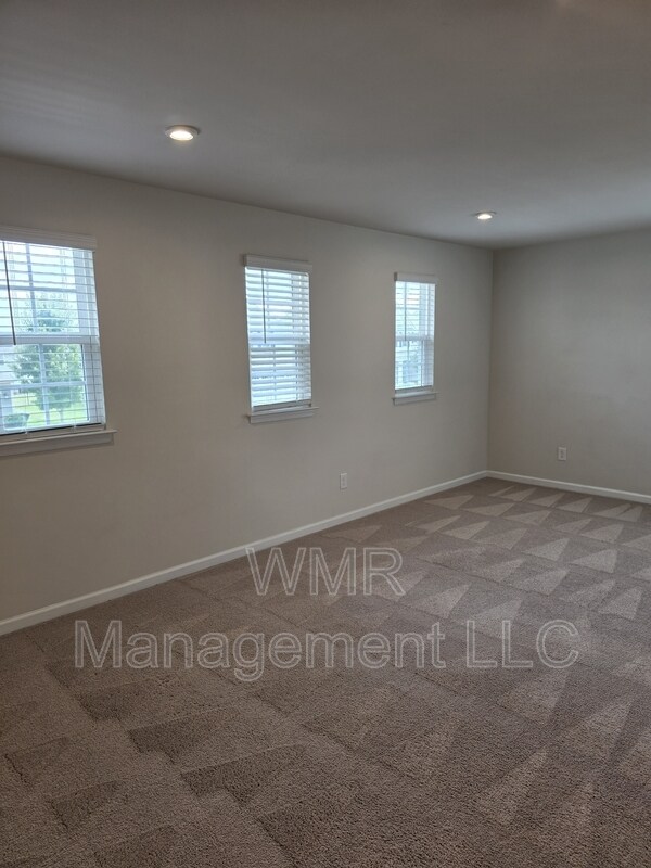 Building Photo - 7270 Waterwheel St SW