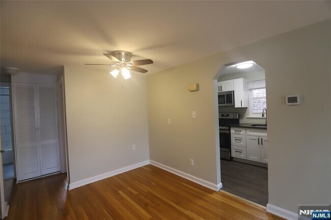 Building Photo - 22 Beech St