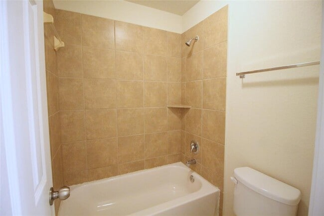 Building Photo - 4910 Hidden Nest Ct