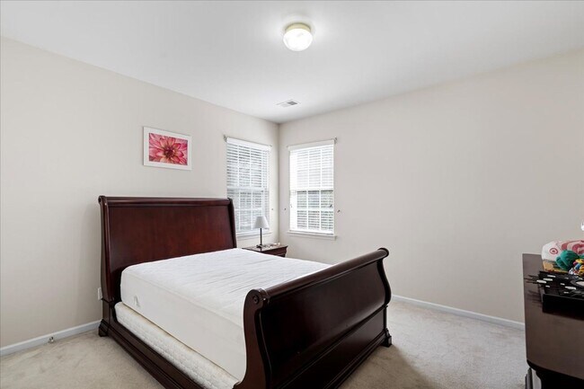 Building Photo - 15114 Bridle Trace Ln