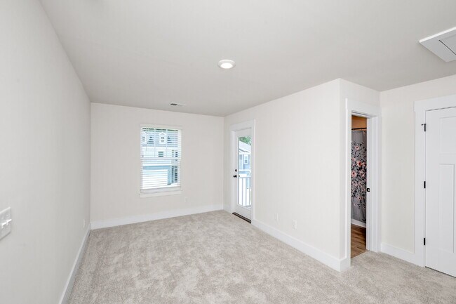 Building Photo - Stylish 3BR/2.5BA Craftsman Home with Loft...