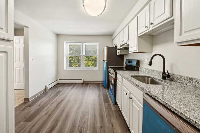 Building Photo - 74 Nutmeg Dr