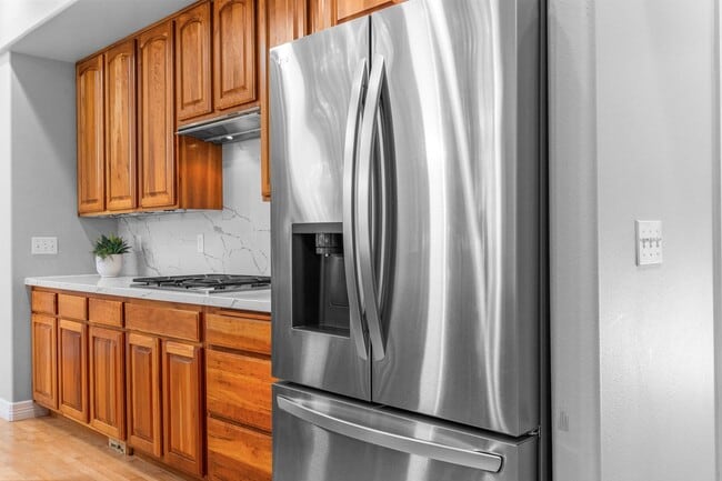 Building Photo - Luxury 4 bed 4 bath home in Lakemont, Bellevue