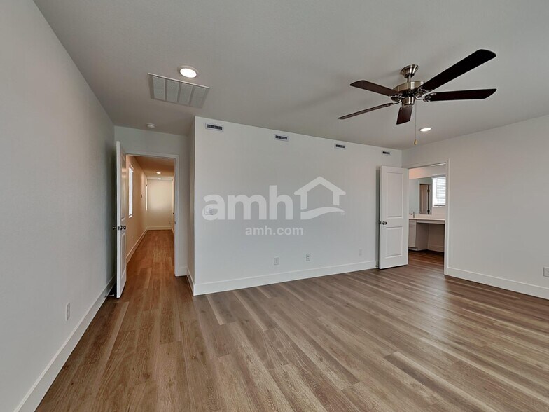 Building Photo - 8095 Braavos Peninsula Ave