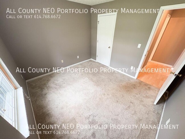 Building Photo - 3141 Hines Rd