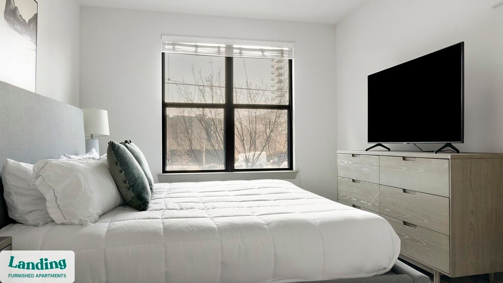 Building Photo - 930 Howell Mill Rd NW