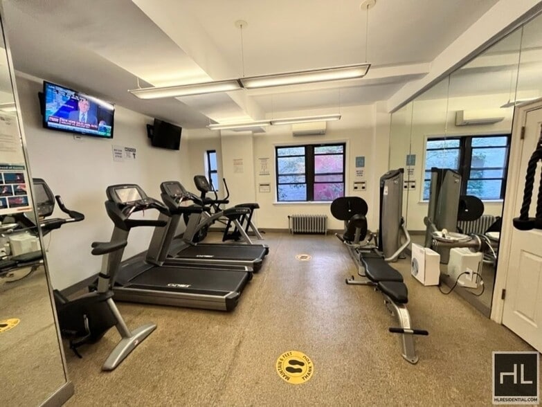 Building Photo - AMSTERDAM AVENUE