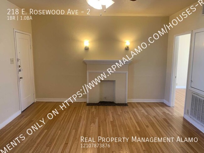 Building Photo - 218 E Rosewood Ave