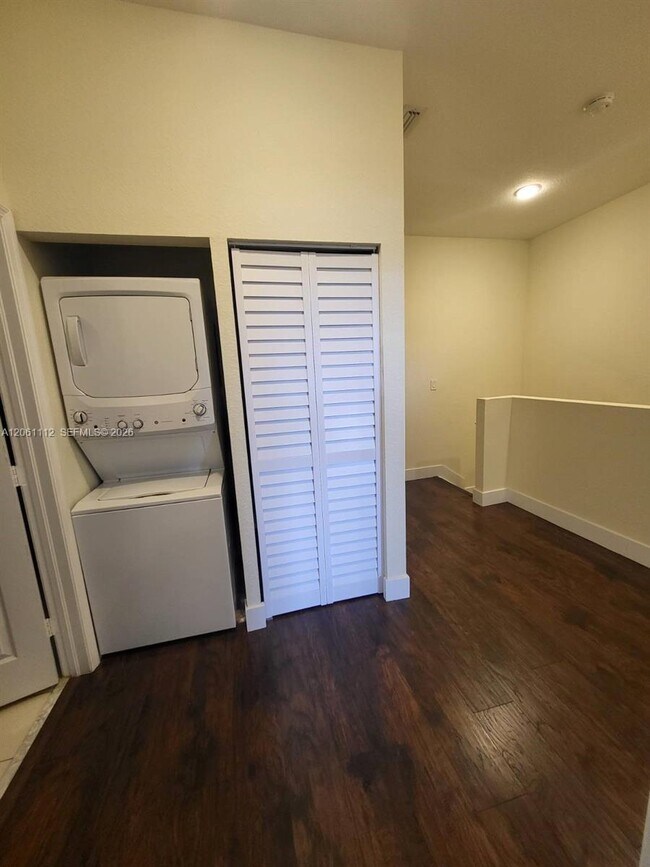 Building Photo - 14103 SW 49th St