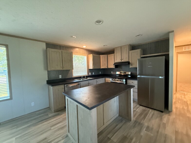 Building Photo - 26 Hunters Rill