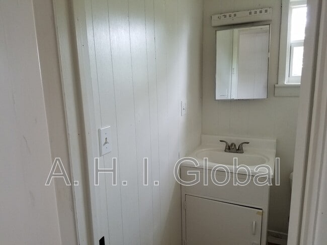 Building Photo - 4201 S Bowie St