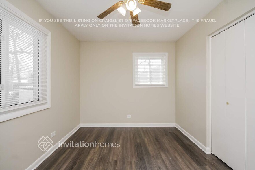 Building Photo - 7939 Edgewood Ct